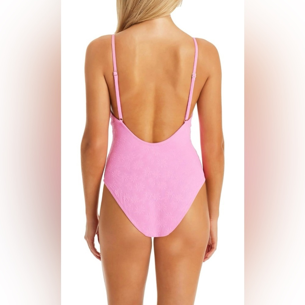 Jessica Simpson Women's Standard One Piece Swimsuit - Picture 4 of 7